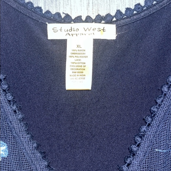 Studio West Midnight Blue Floral Top - Picture 3 of 6